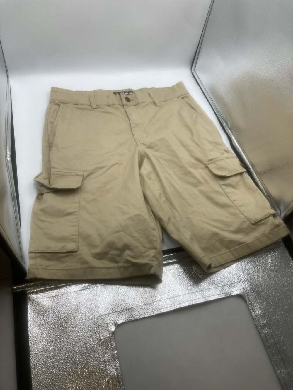 Airwalk Men's Khaki Cargo Shorts Size 32